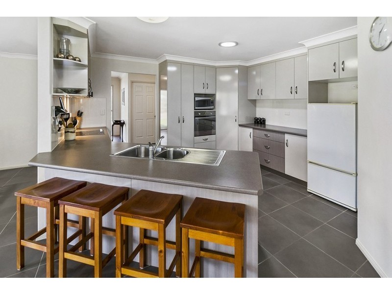 5 Beattie Court, Brassall QLD 4305