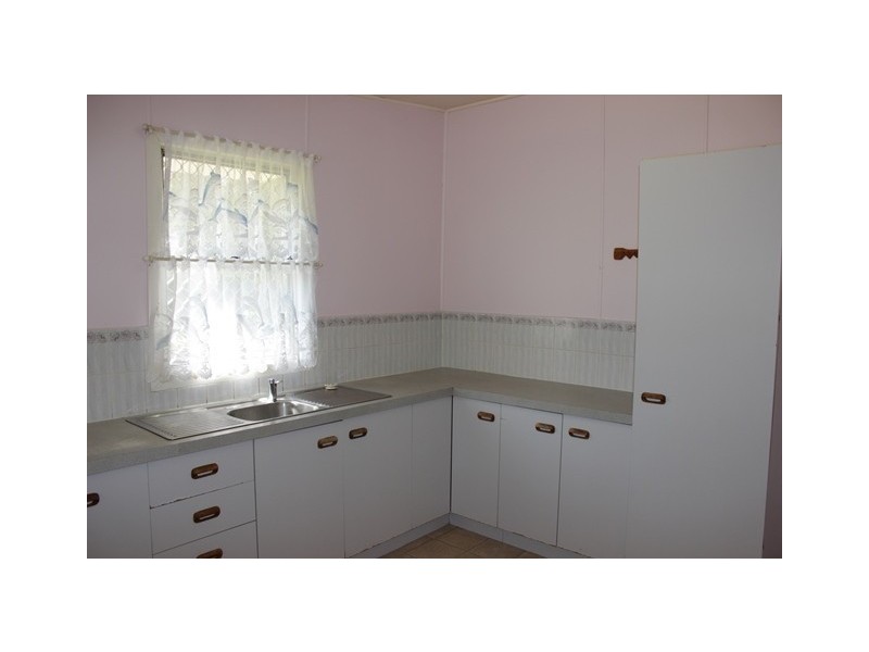 66 Mary Street, Blackstone QLD 4304