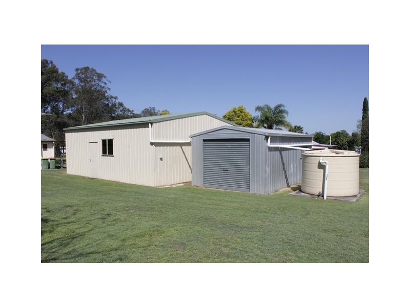 66 Mary Street, Blackstone QLD 4304