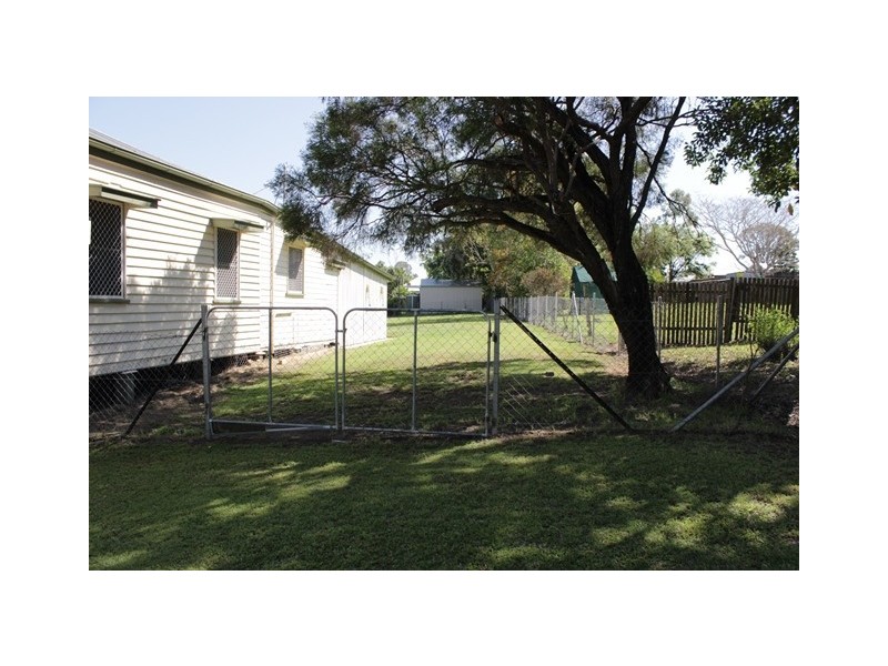 66 Mary Street, Blackstone QLD 4304
