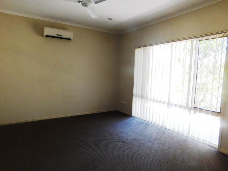 18 Tea Tree Place, Raceview QLD 4305