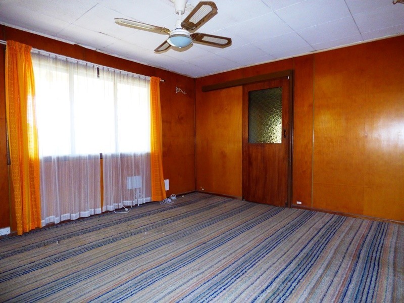 2 Millen Street, Churchill QLD 4305