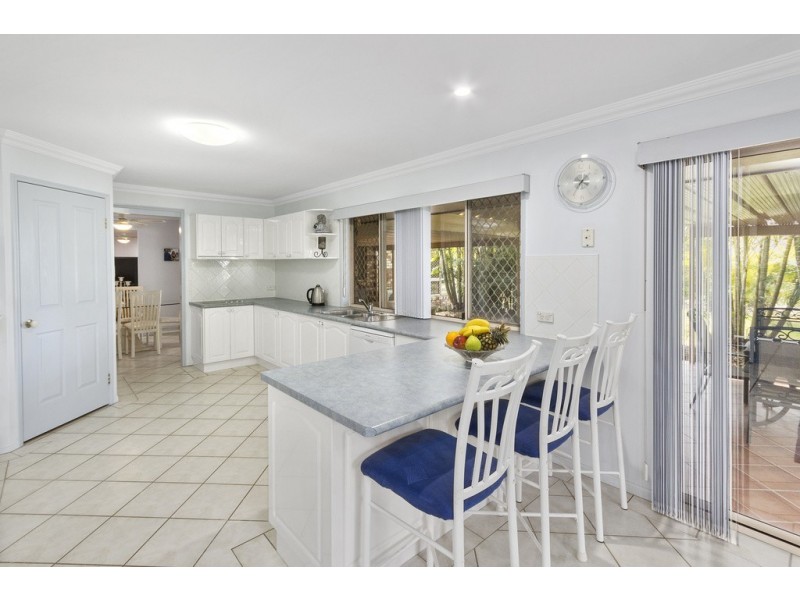 37 Farrell Drive, Walloon QLD 4306