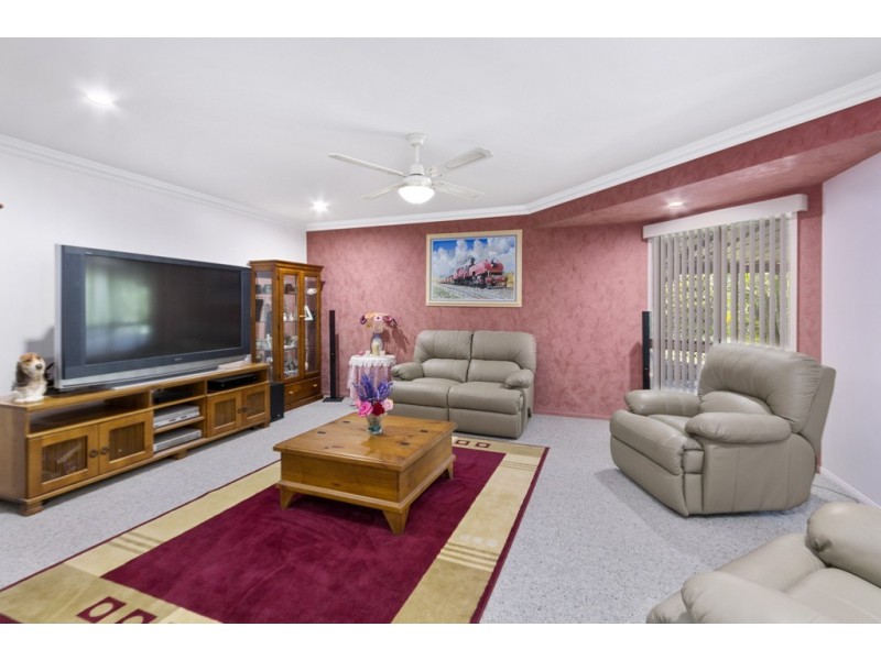 37 Farrell Drive, Walloon QLD 4306