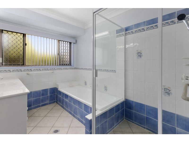 37 Farrell Drive, Walloon QLD 4306