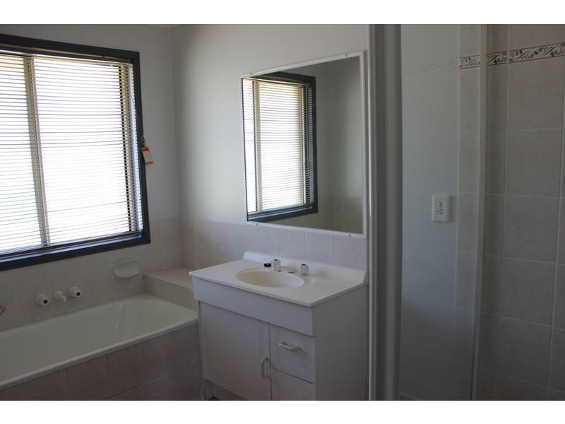 26 Chatfield Street, Edens Landing QLD 4207