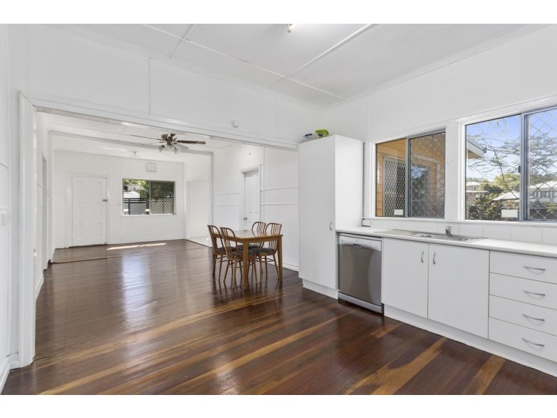 12 Margaret Street, Booval QLD 4304