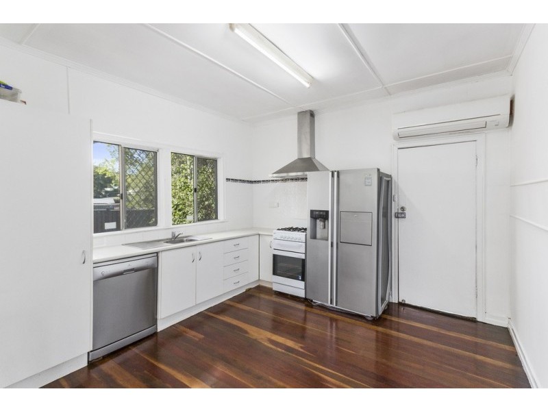 12 Margaret Street, Booval QLD 4304