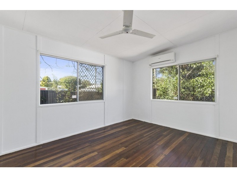 12 Margaret Street, Booval QLD 4304