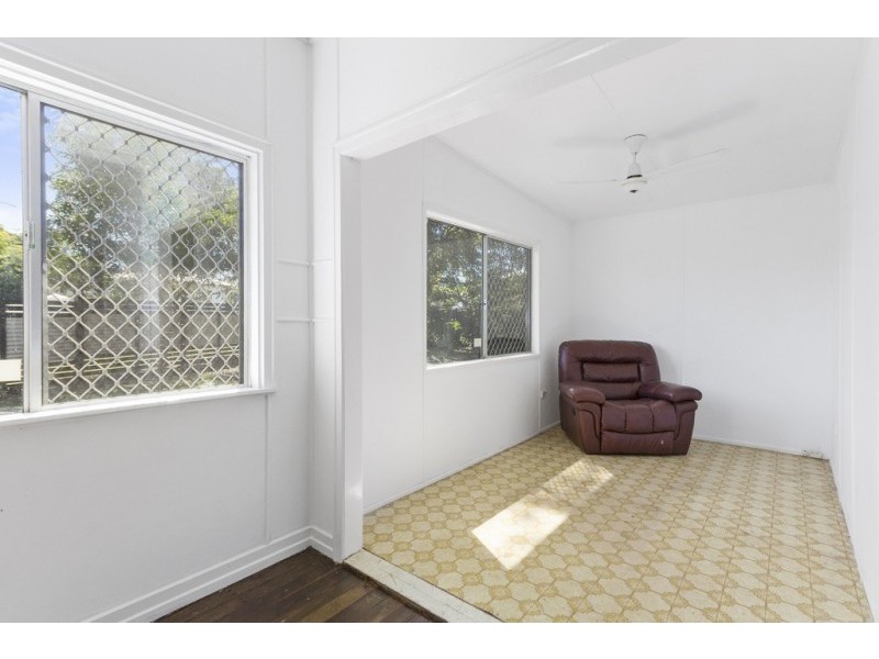 12 Margaret Street, Booval QLD 4304