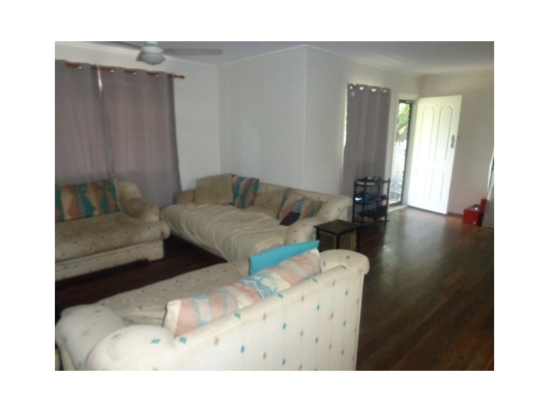 25 Bass Street, Leichhardt QLD 4305