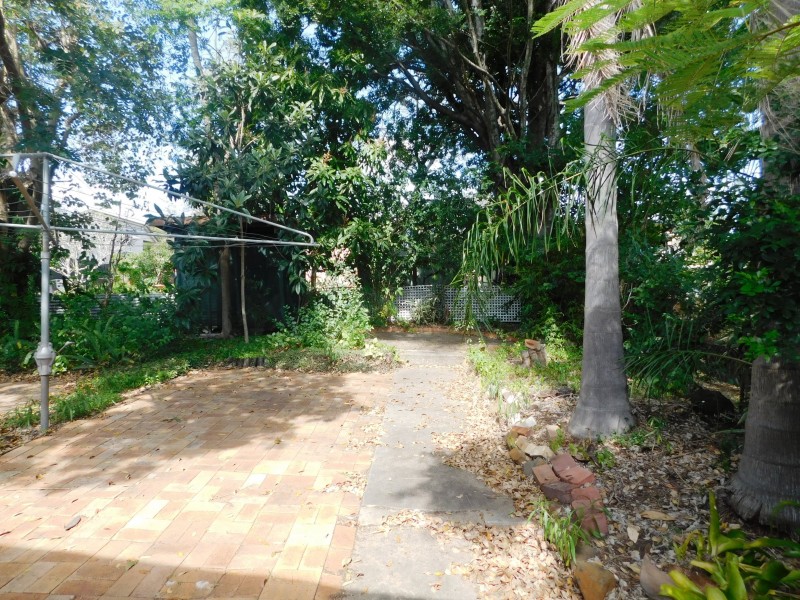 6 Marcel Street, East Ipswich QLD 4305