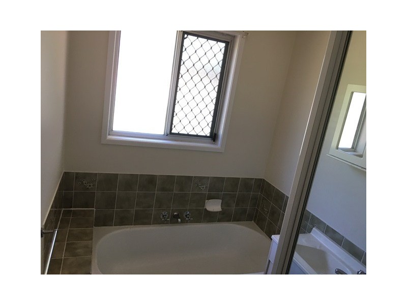 71 Glenelg Drive, Brassall QLD 4305