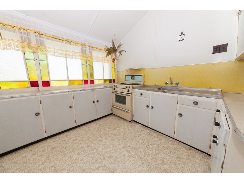 8 McLean Street, North Ipswich QLD 4305