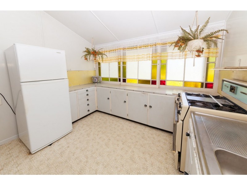 8 McLean Street, North Ipswich QLD 4305
