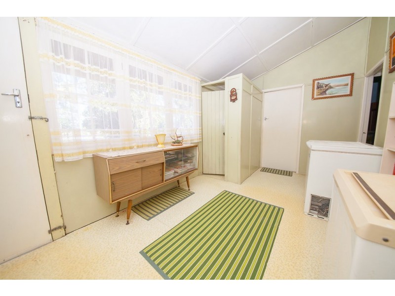8 McLean Street, North Ipswich QLD 4305