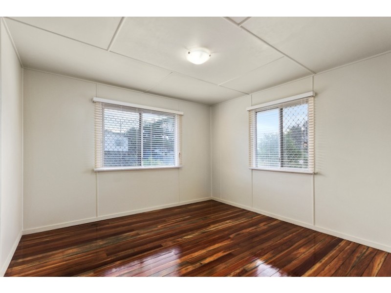 9 Trumper Street, East Ipswich QLD 4305