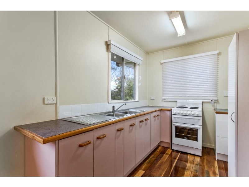 9 Trumper Street, East Ipswich QLD 4305