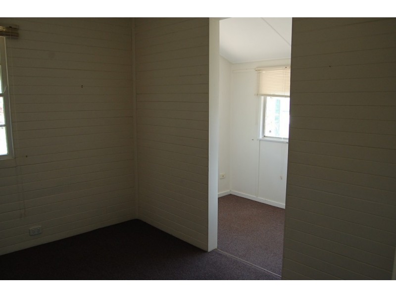 18 Teape Street, Silkstone QLD 4304