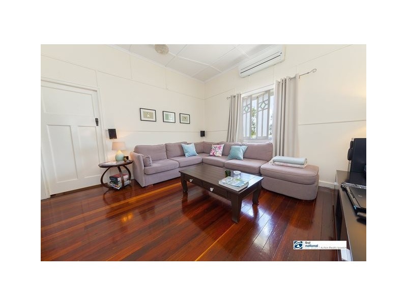 94A Aspinall Street, Leichhardt QLD 4305