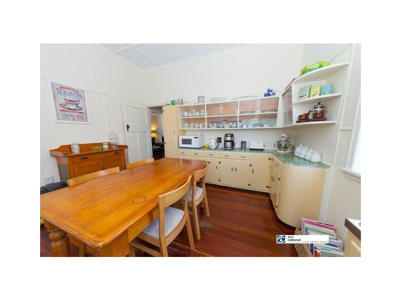 94A Aspinall Street, Leichhardt QLD 4305