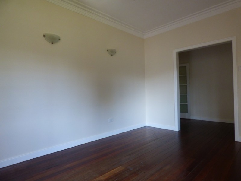 22 Hooper Street, West Ipswich QLD 4305