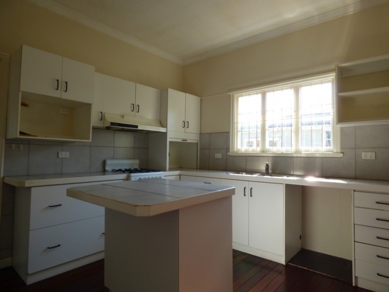 22 Hooper Street, West Ipswich QLD 4305