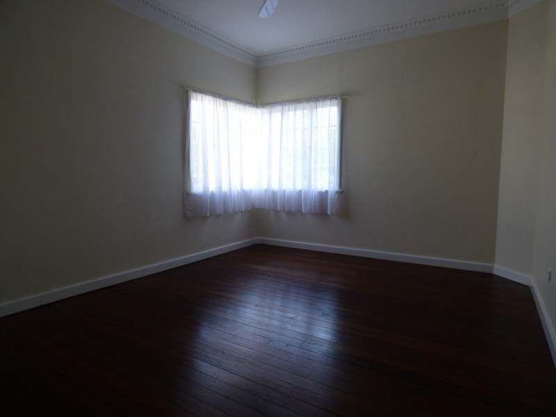 22 Hooper Street, West Ipswich QLD 4305