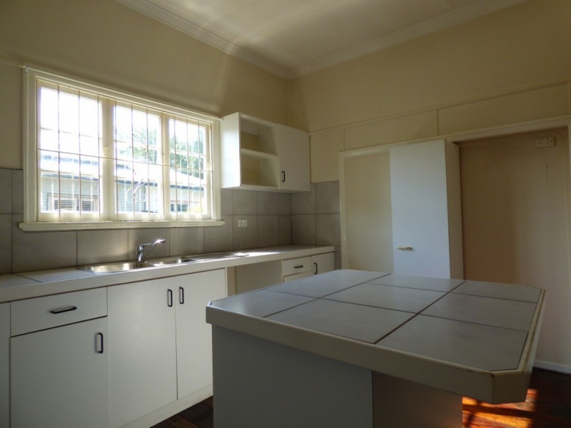 22 Hooper Street, West Ipswich QLD 4305