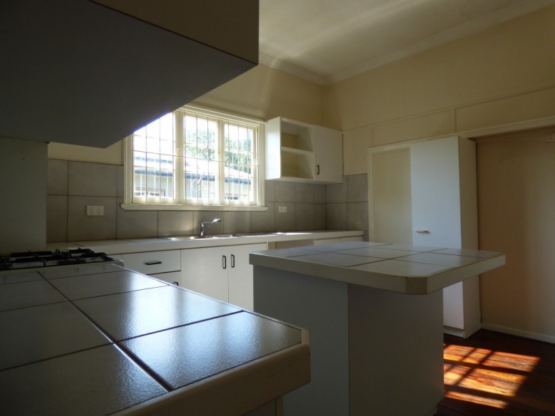 22 Hooper Street, West Ipswich QLD 4305