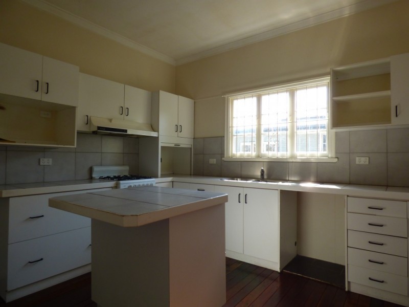 22 Hooper Street, West Ipswich QLD 4305