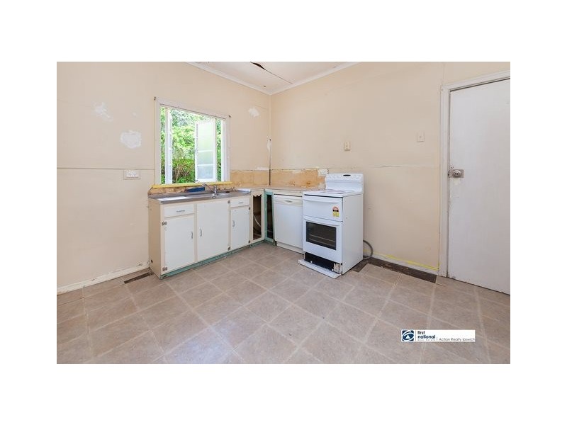 25 Coyne Street, One Mile QLD 4305