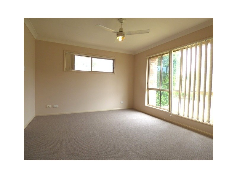 15 Comona Court, Wulkuraka QLD 4305