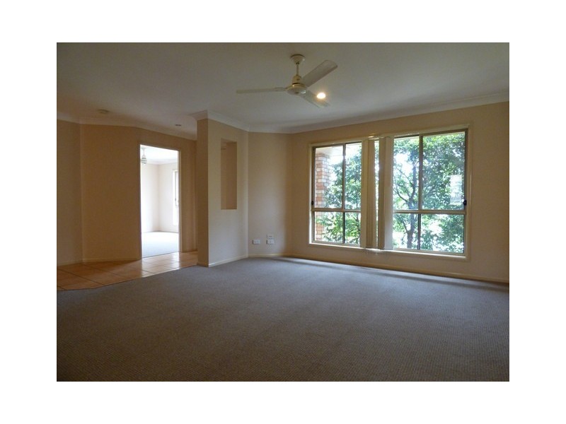 15 Comona Court, Wulkuraka QLD 4305