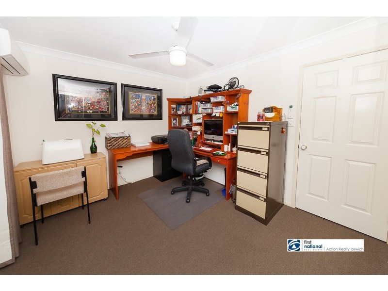 9 Chestnut Drive, Flinders View QLD 4305