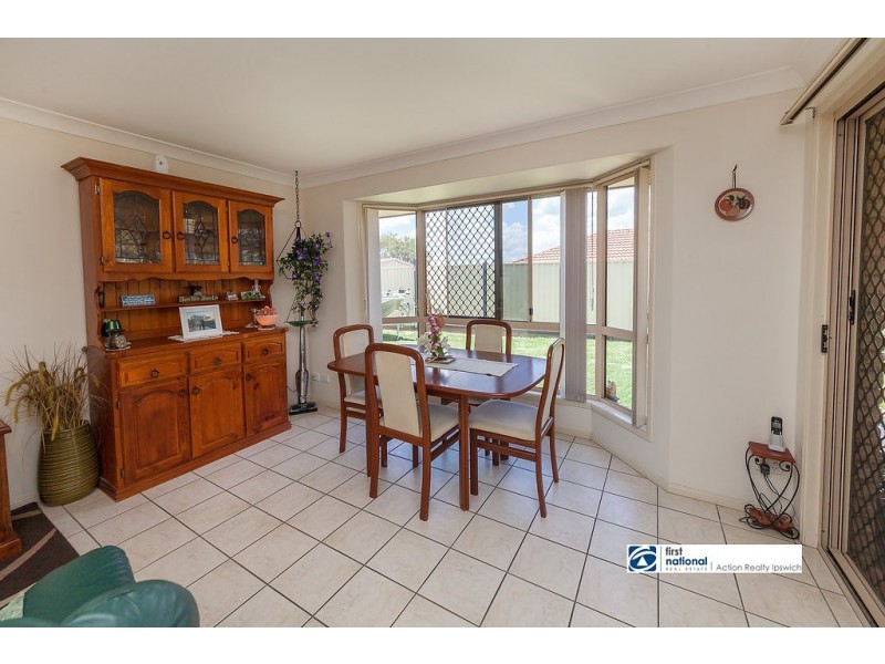 9 Chestnut Drive, Flinders View QLD 4305