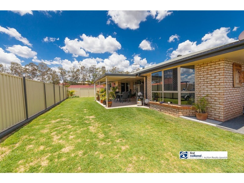 9 Chestnut Drive, Flinders View QLD 4305