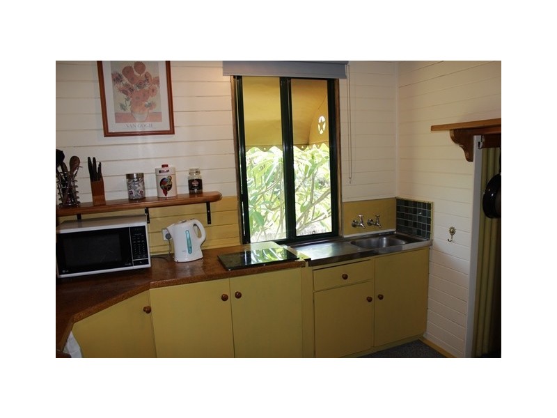 12 Liverpool Street, North Ipswich QLD 4305