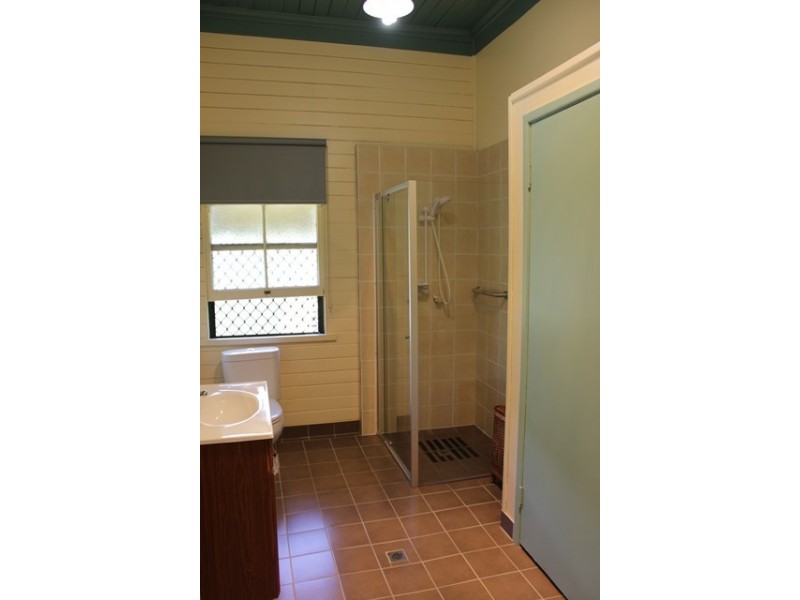 12 Liverpool Street, North Ipswich QLD 4305