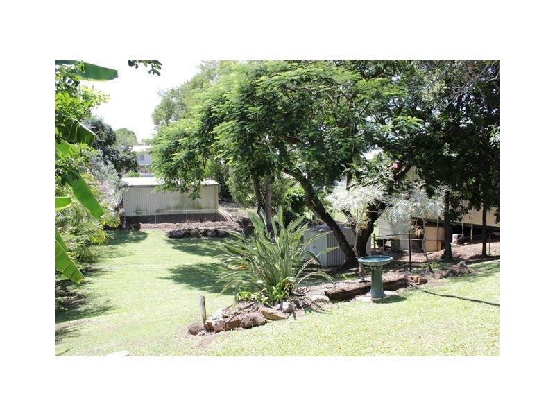 12 Liverpool Street, North Ipswich QLD 4305