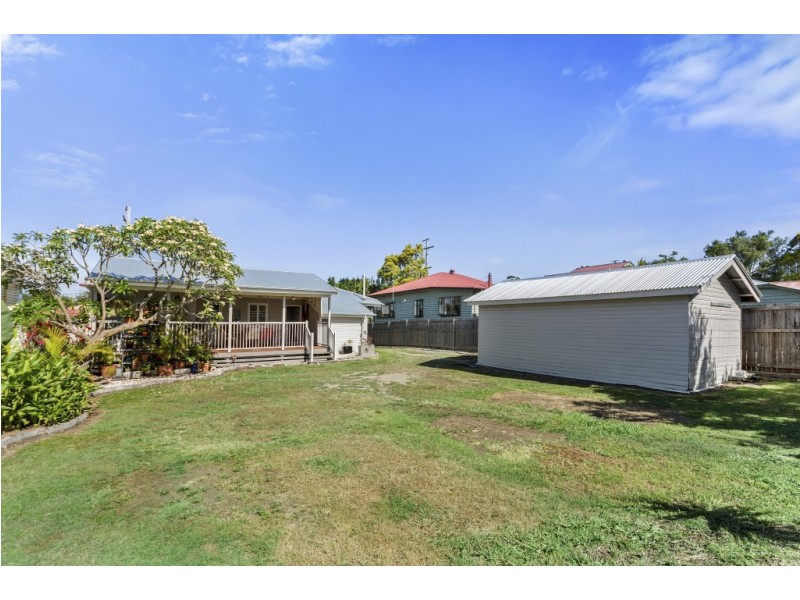29 Macquarie Street, Silkstone QLD 4304