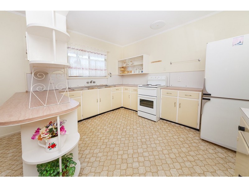 16 Jellicoe Street, Brassall QLD 4305