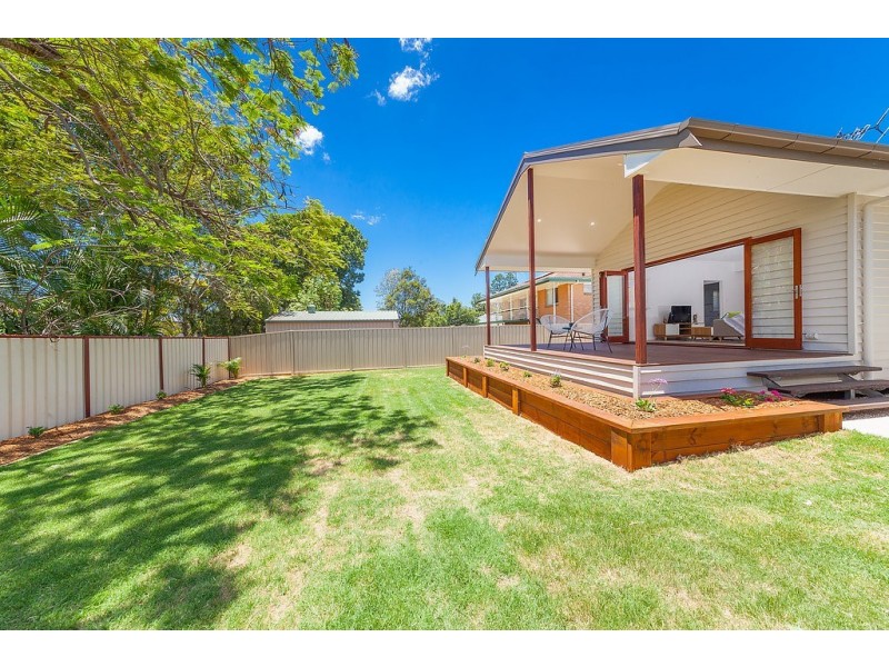2 Foote Street, Newtown QLD 4305