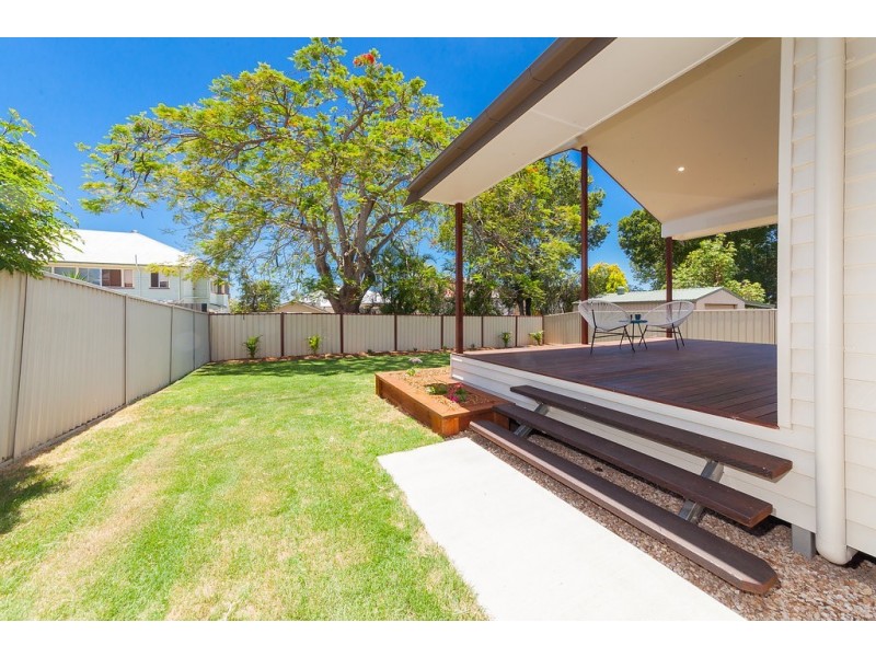 2 Foote Street, Newtown QLD 4305