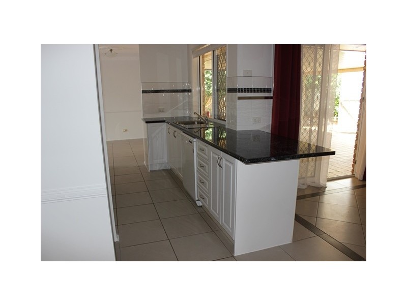 1 Resolution Parade, Flinders View QLD 4305
