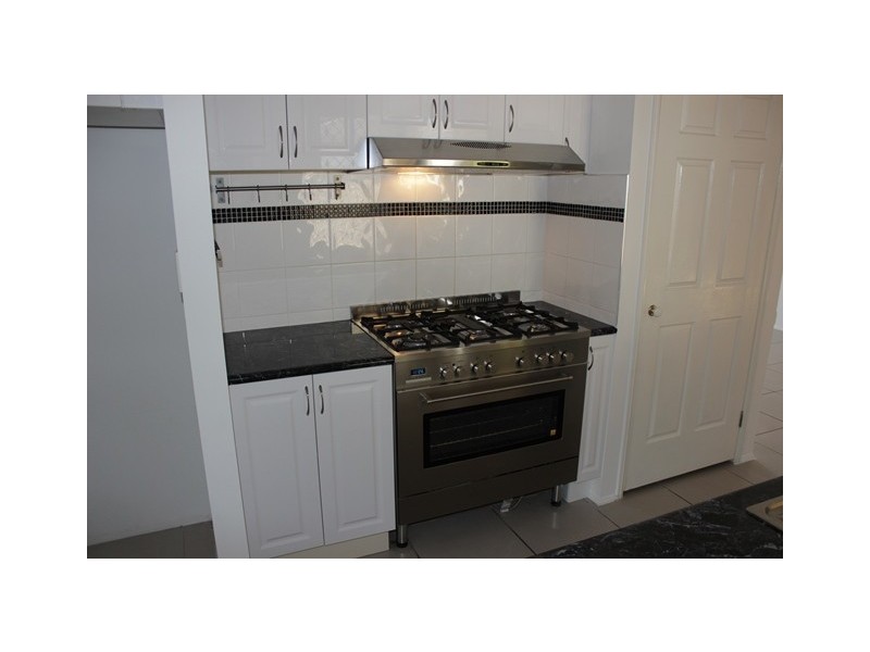 1 Resolution Parade, Flinders View QLD 4305