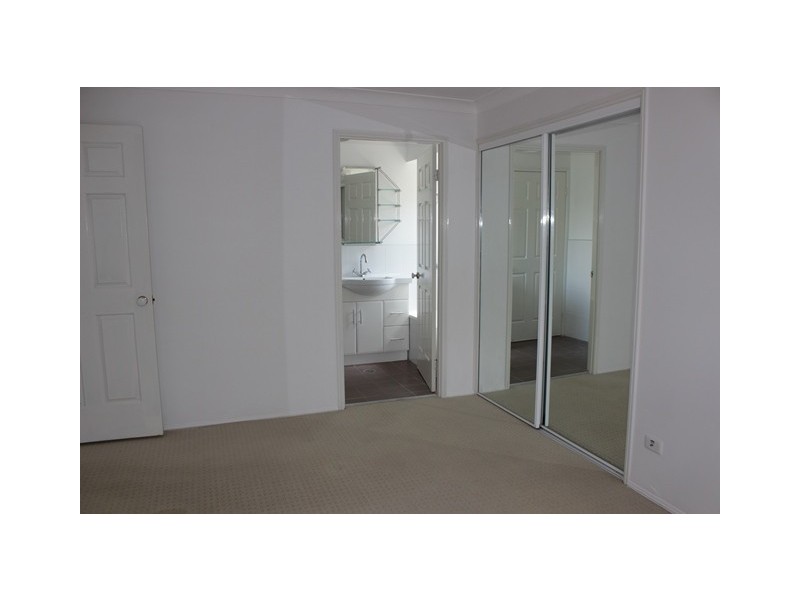 1 Resolution Parade, Flinders View QLD 4305