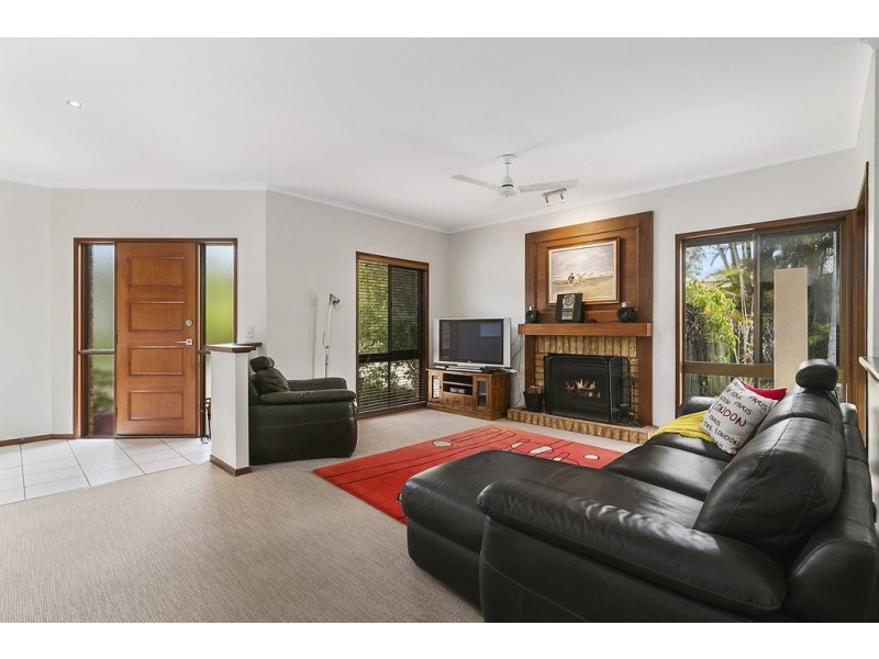 6 Carinya Crescent, Karana Downs QLD 4306