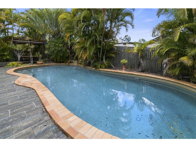 6 Carinya Crescent, Karana Downs QLD 4306