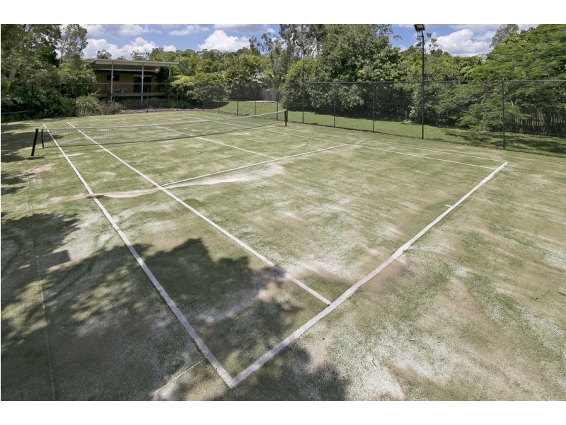 6 Carinya Crescent, Karana Downs QLD 4306